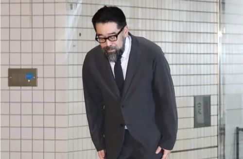 槇原敬之さんの釈放時の写真。現在は謝罪行脚中